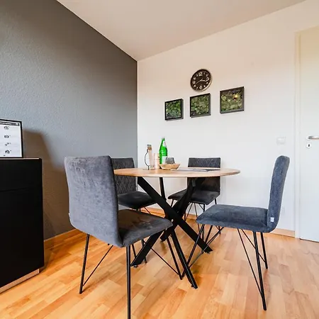 Deluxe I Klimaanlage I Tiefgarage I Balkon I Wlan *