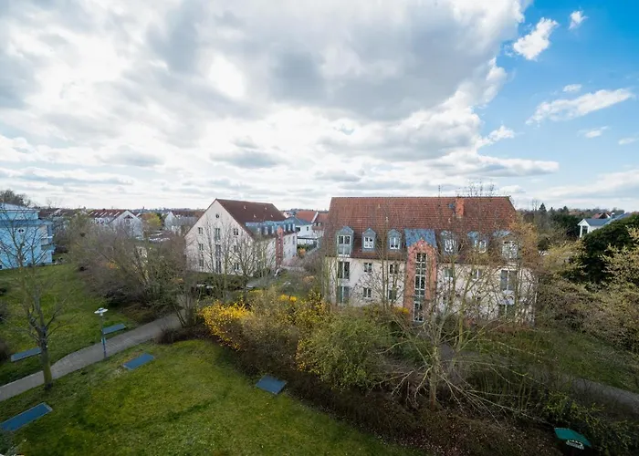 Deluxe I Klimaanlage I Tiefgarage I Balkon I Wlan شقة ماغديبورغ