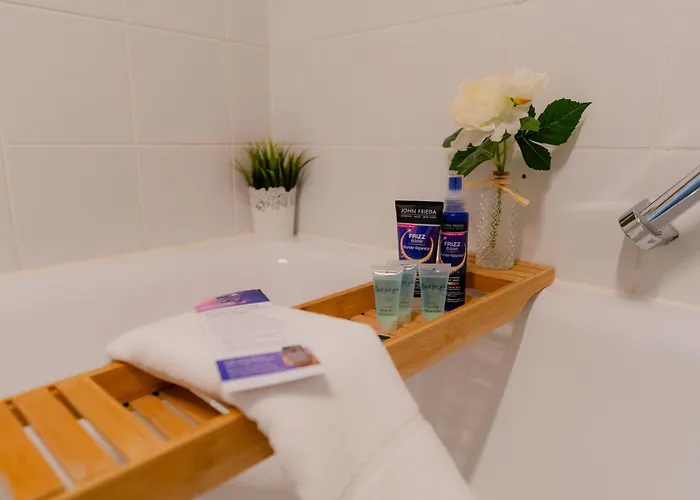 Deluxe I Klimaanlage I Tiefgarage I Balkon I Wlan * ماغديبورغ